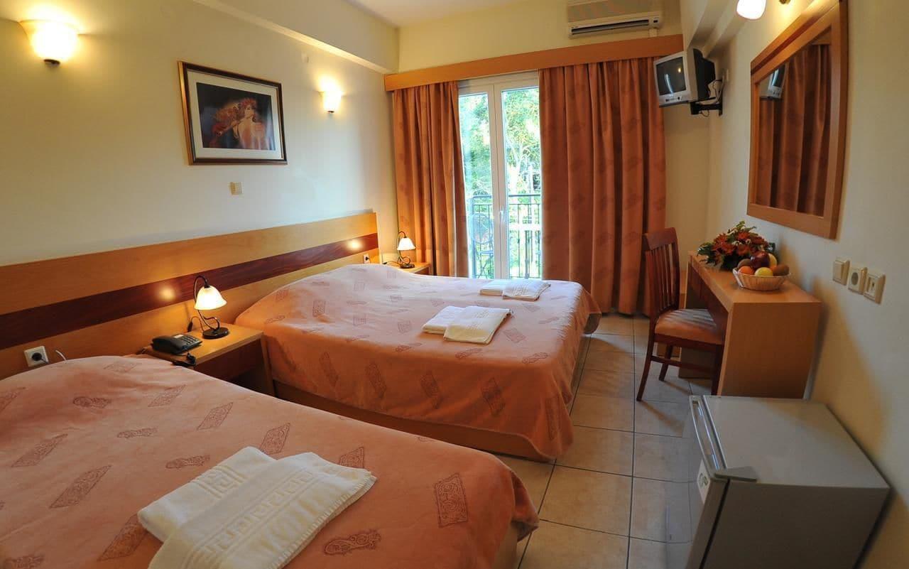 Corfu Hellinis Hotel 卡诺尼 外观 照片