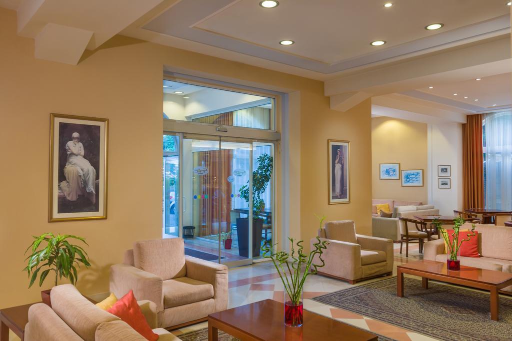 Corfu Hellinis Hotel 卡诺尼 外观 照片