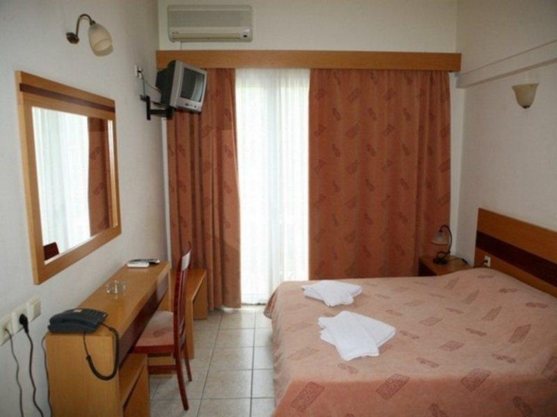 Corfu Hellinis Hotel 卡诺尼 外观 照片
