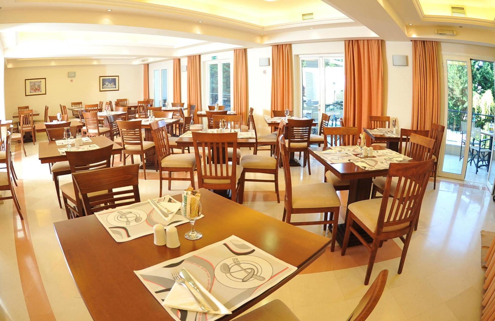 Corfu Hellinis Hotel 卡诺尼 外观 照片
